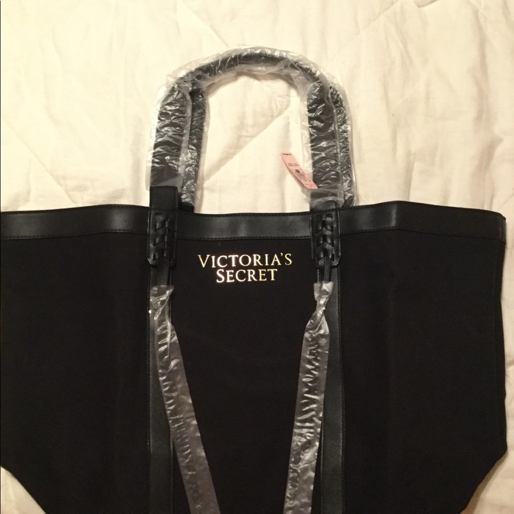 A Victoria Secret tote